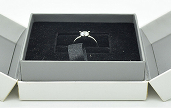Exquisite double-open jewellery box