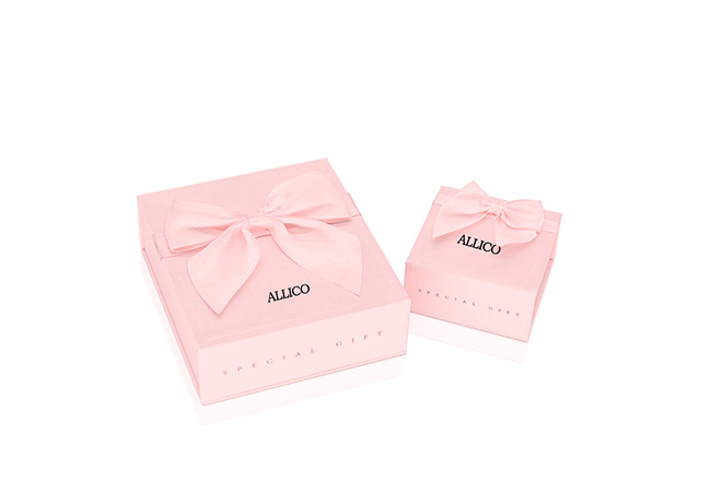 Wholesale Customized Logo Paper Jewelry Gift Boxes