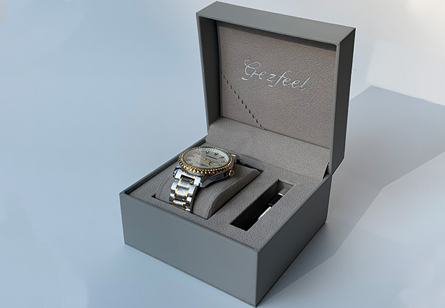 Customised cardboard watch box with logo