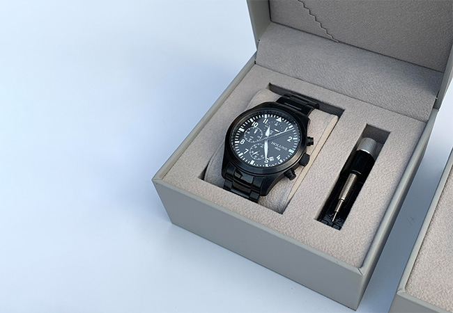 Customised renewable cardboard watch boxes