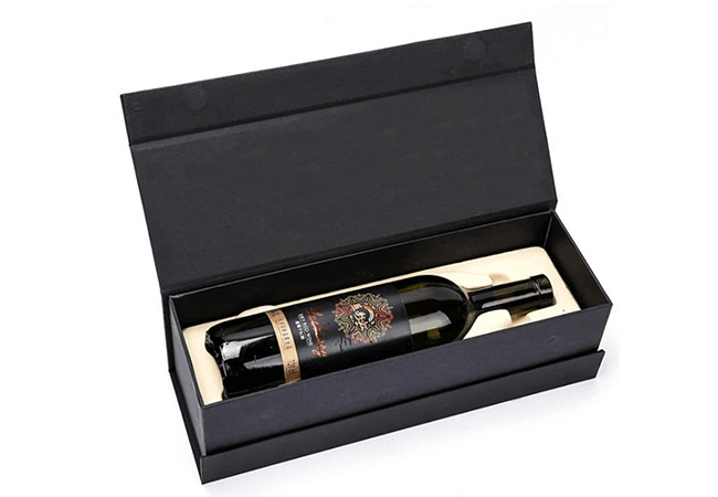Customised flip-top wine packaging box