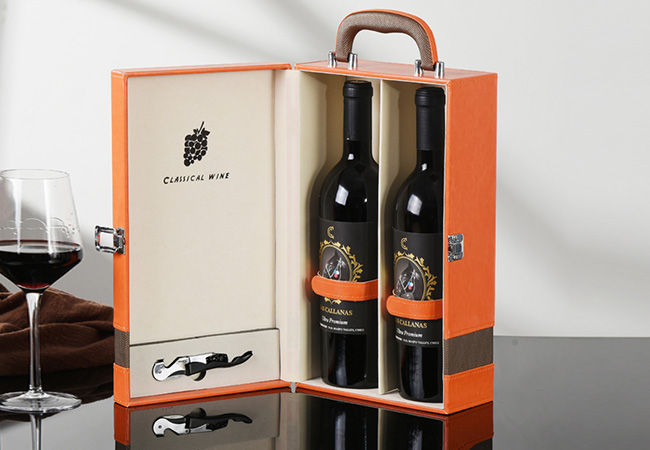 Luxury customised wine box with logo